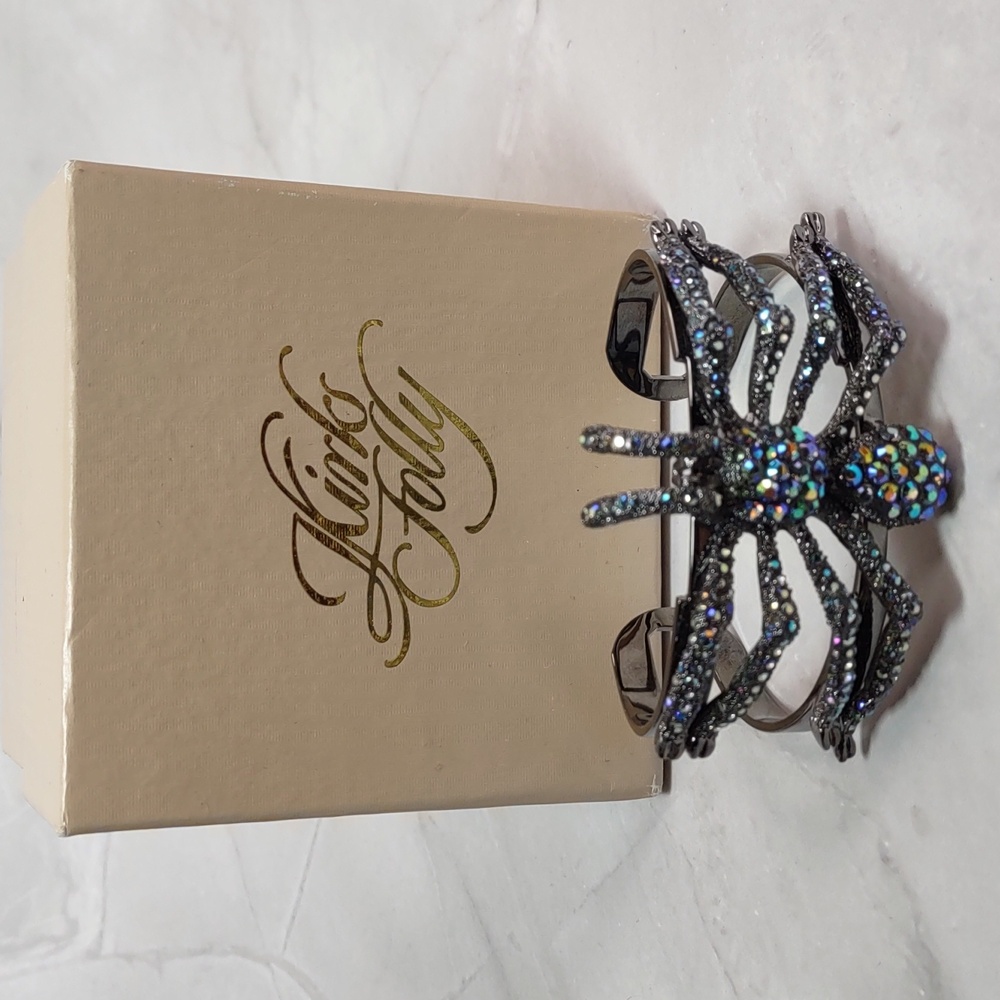 Kirk's Folly Enchanted Aurora Borealis Spider Bracelet - Picture 9 of 10